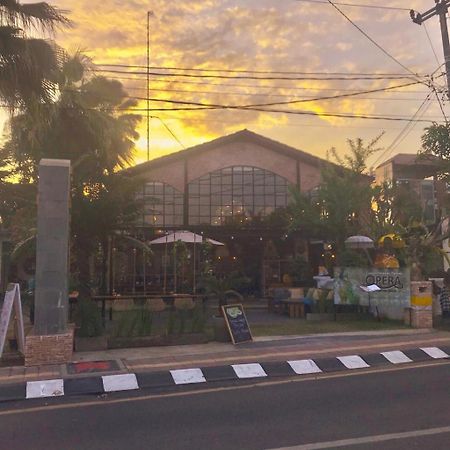 The Grand Sunti Hotel BALI Exterior photo