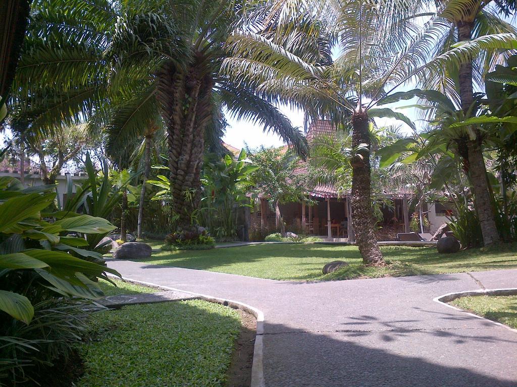 The Grand Sunti Hotel BALI Exterior photo
