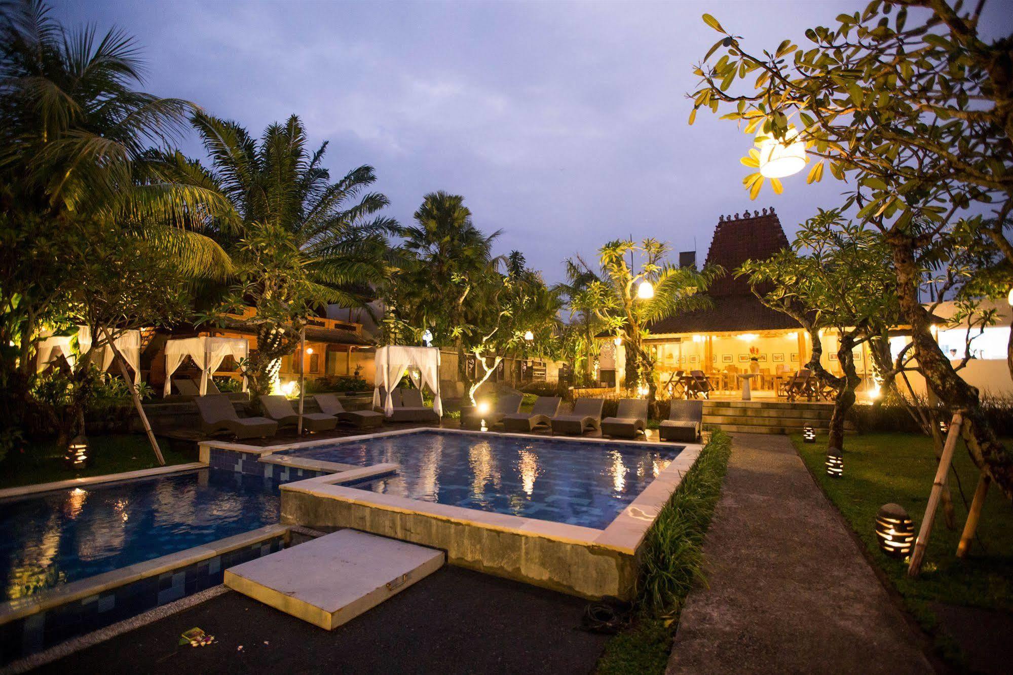 The Grand Sunti Hotel BALI Exterior photo