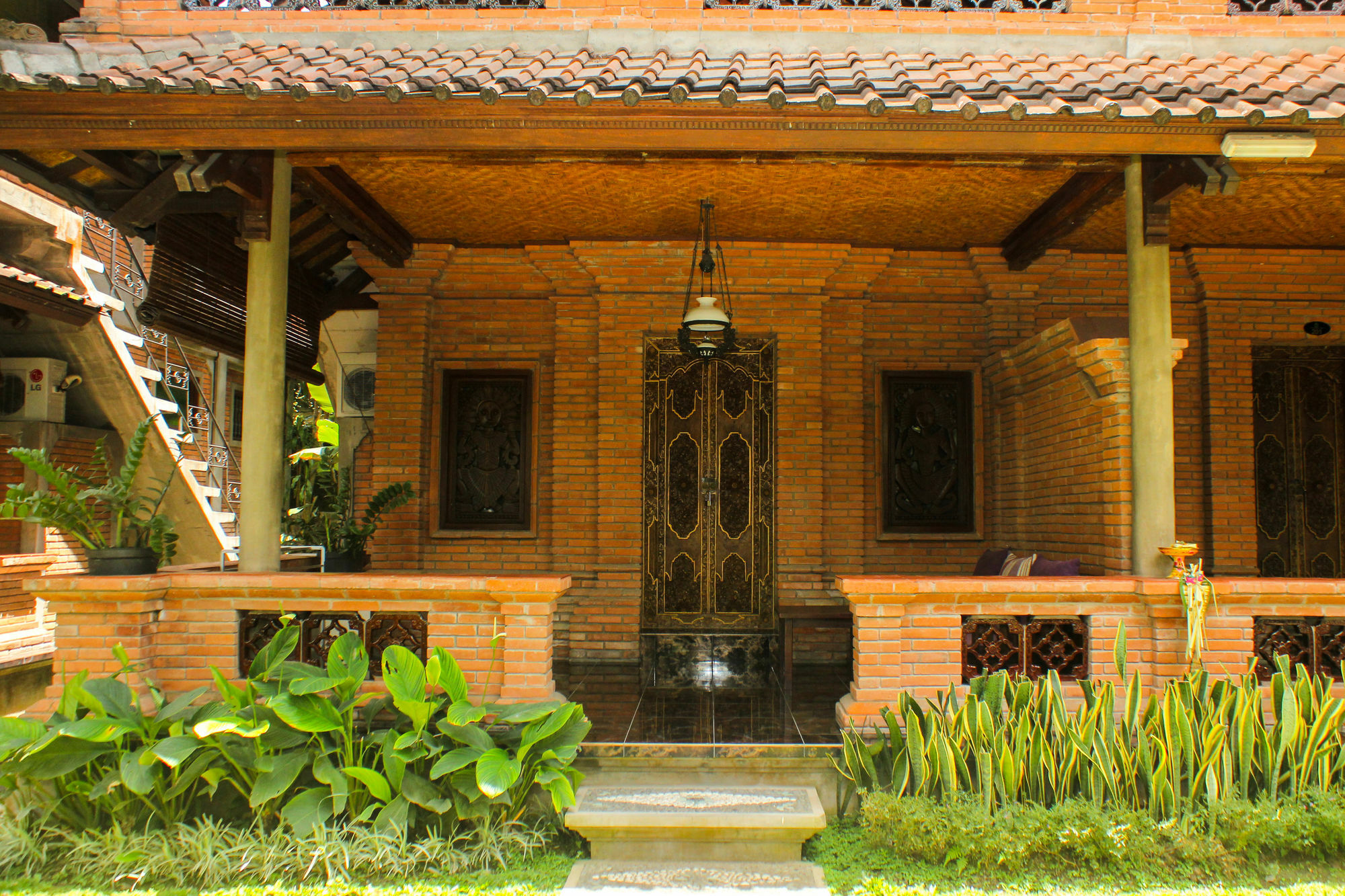 The Grand Sunti Hotel BALI Exterior photo